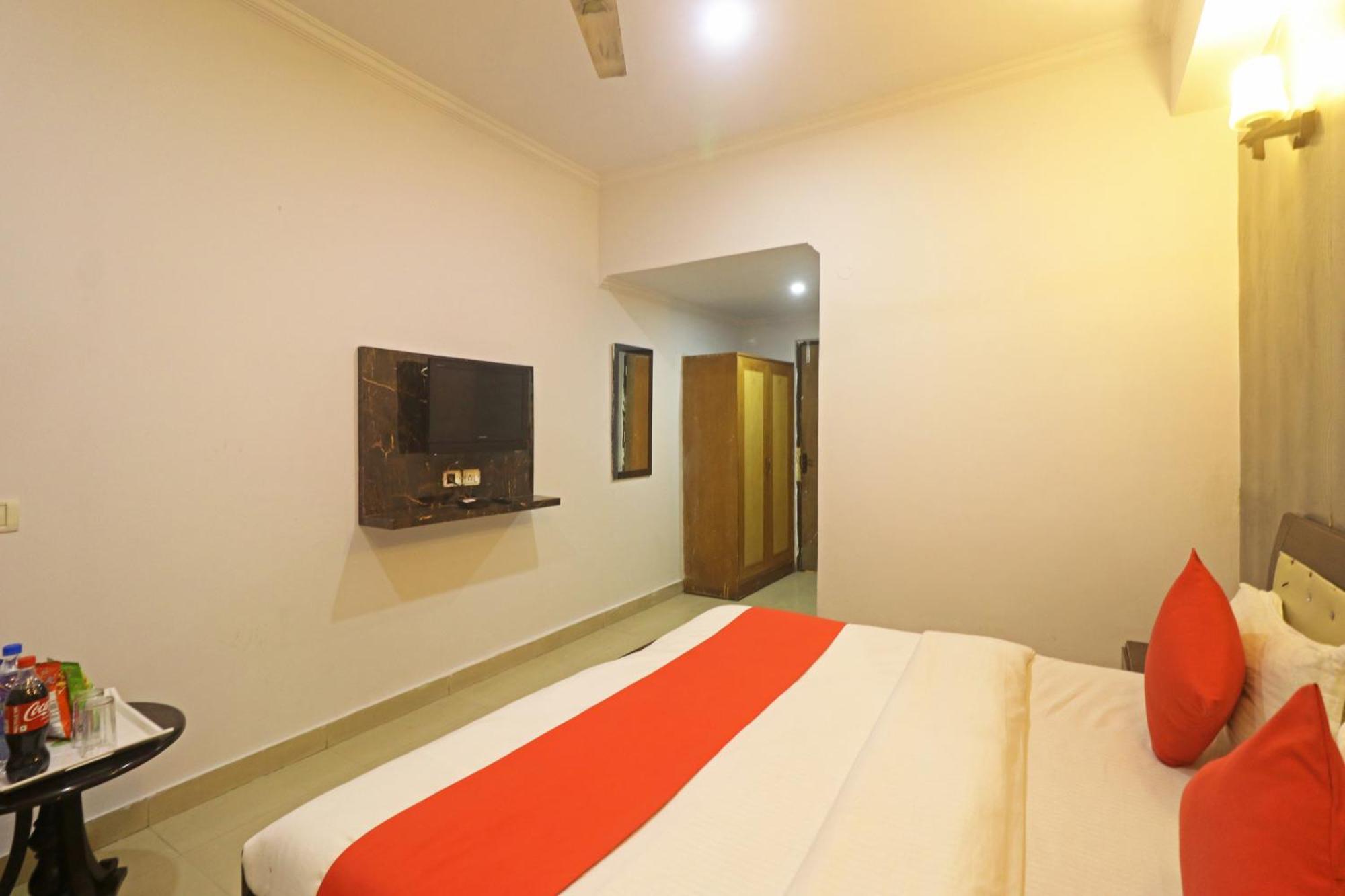 Hotel Samara Near Igi Airport Delhi Neu-Delhi Exterior foto