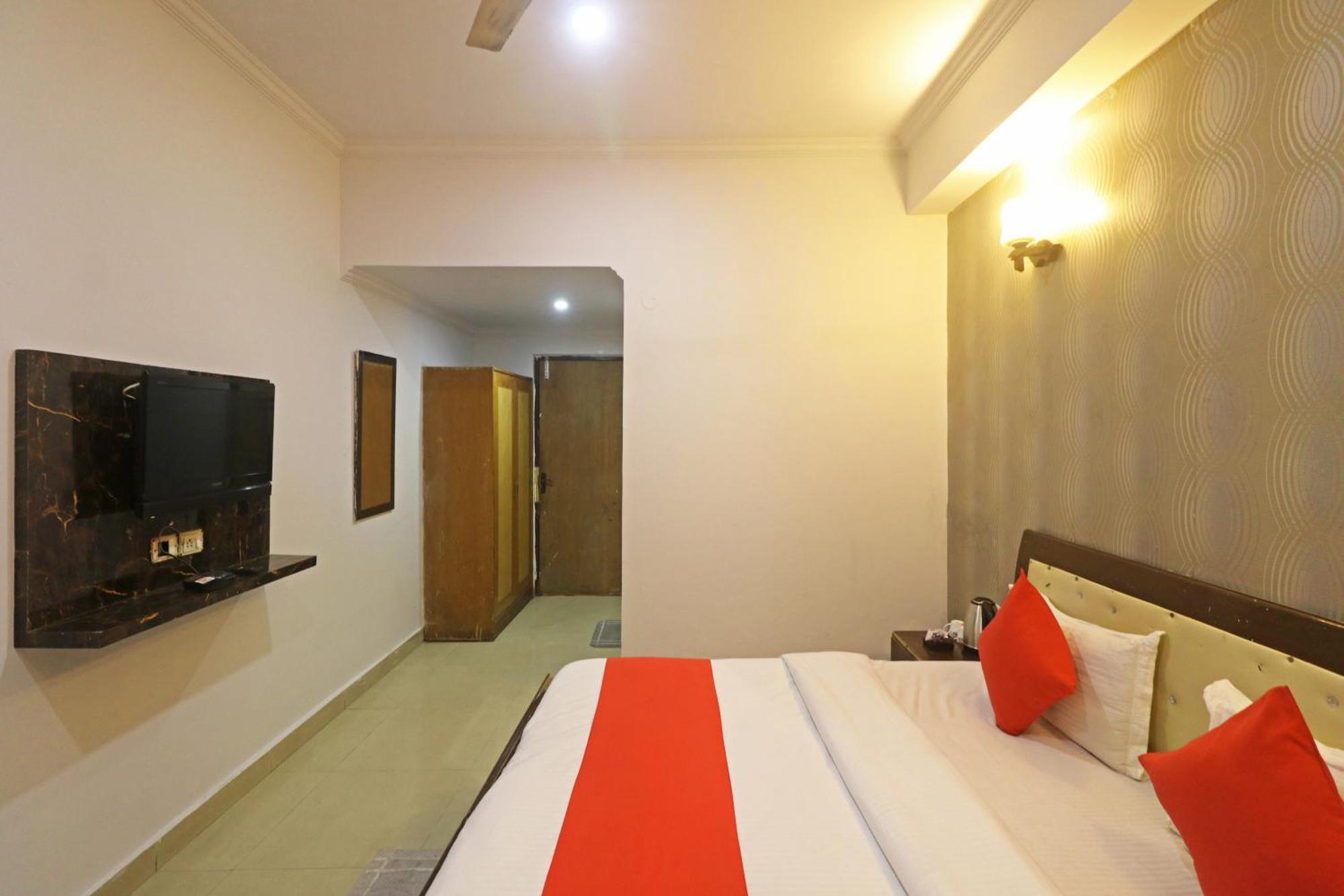 Hotel Samara Near Igi Airport Delhi Neu-Delhi Exterior foto